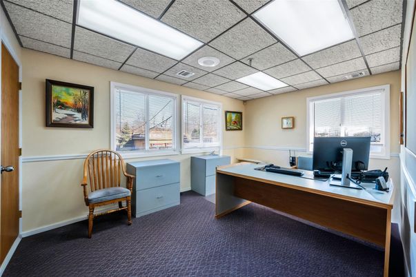 Home Office, Interior