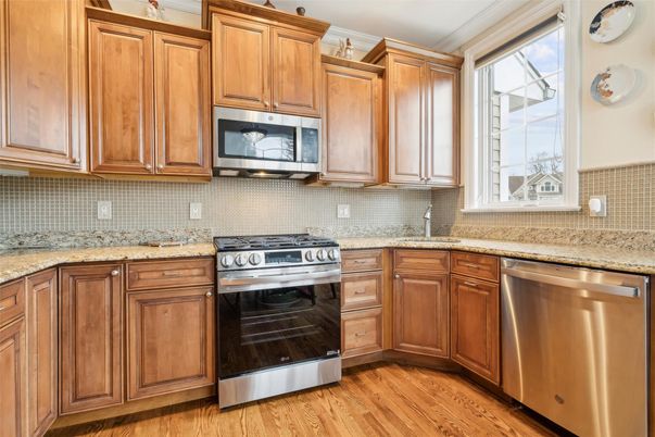 Interior, Kitchen, Stainless Steel Appliances, Wood Texture Flooring