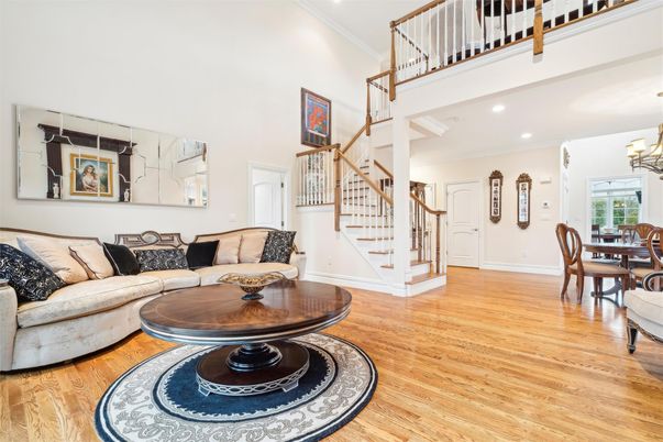 Chandelier, Dining room, Interior, Living room, Recessed Lighting, Wood Texture Flooring