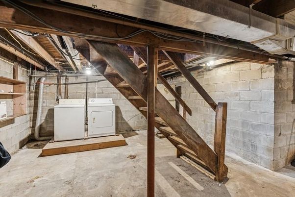Interior, Stone Walls, Washer, Wooden Beams