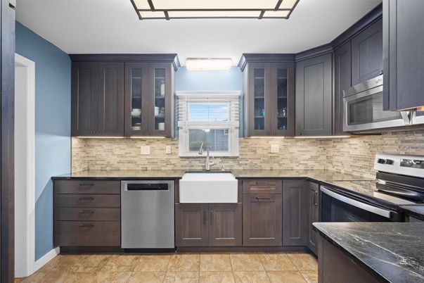 Interior, Kitchen, Stainless Steel Appliances