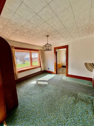 Empty room, Interior, Pendant Lights