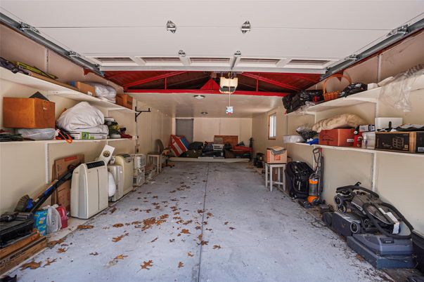 Garage, Interior