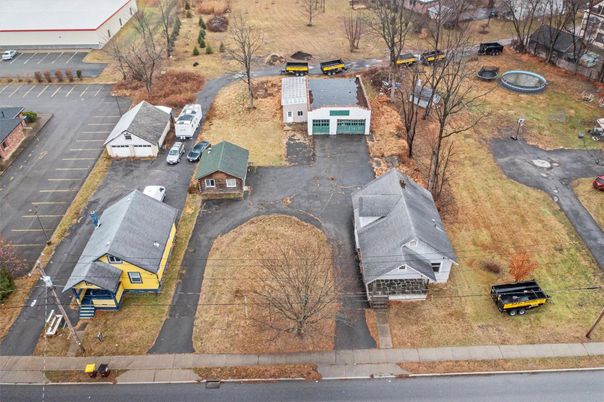 Exterior, Drone