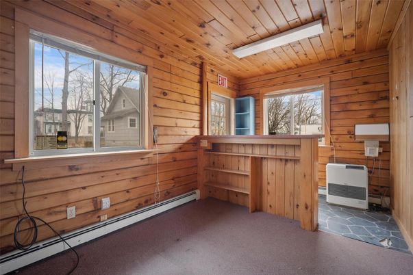 Empty room, Interior, Wooden Ceilings, Wooden Walls