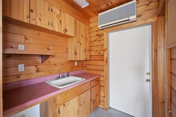 Bathroom, Interior, Wooden Ceilings, Wooden Walls