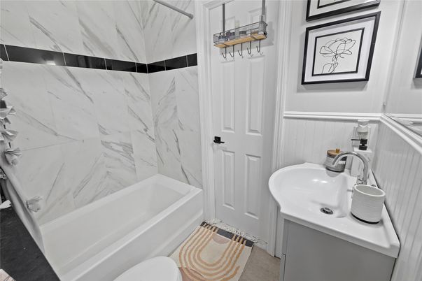 Bathroom, Interior, Marble Walls