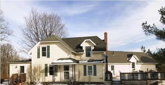 Exterior, Facade, Farmhouse