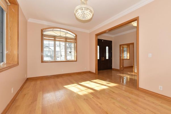 Chandelier, Empty room, Interior, Wood Texture Flooring