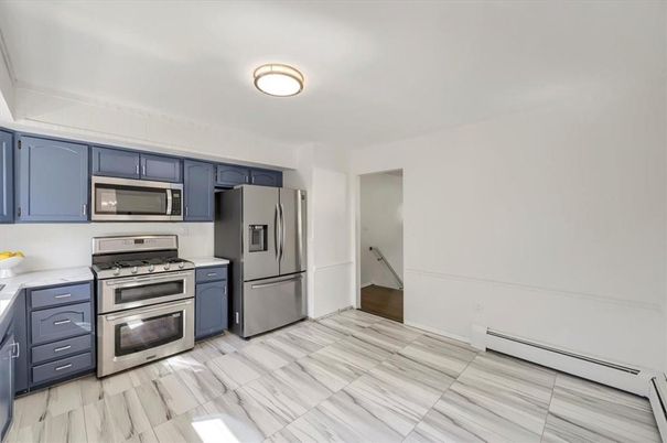 Interior, Kitchen, Stainless Steel Appliances