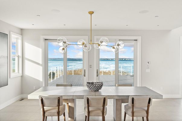 Dining room, Interior, Pendant Lights, Recessed Lighting, Water