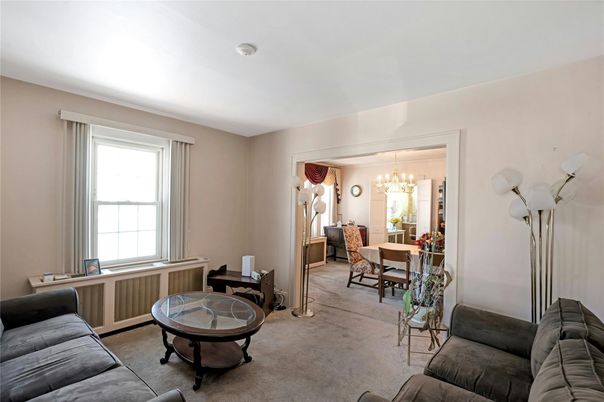 Chandelier, Dining room, Interior, Living room