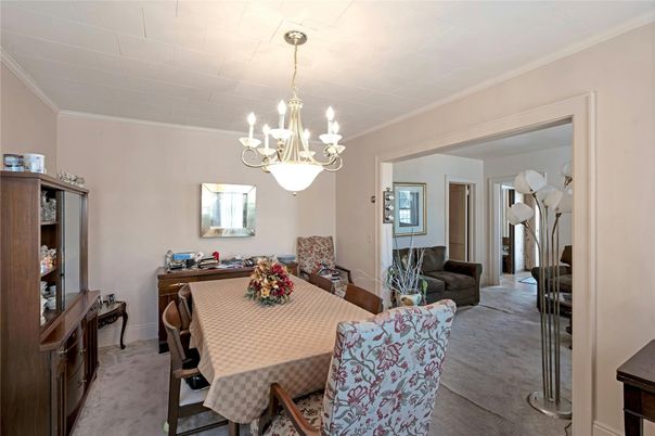 Chandelier, Dining room, Interior, Living room
