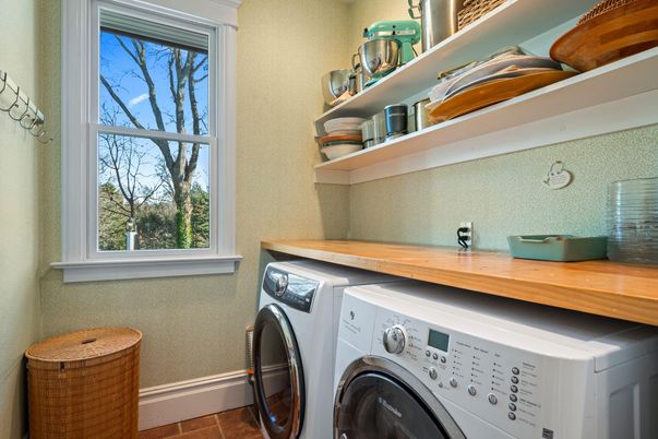 Interior, Washer
