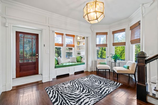 Interior, Pendant Lights, Wood Texture Flooring