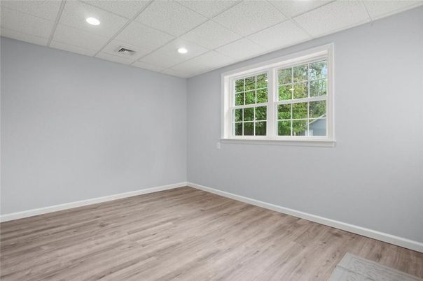 Empty room, Interior, Recessed Lighting, Wood Texture Flooring