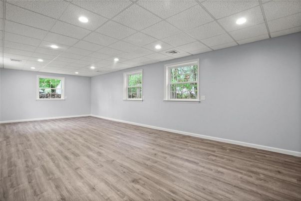 Empty room, Interior, Recessed Lighting, Wood Texture Flooring