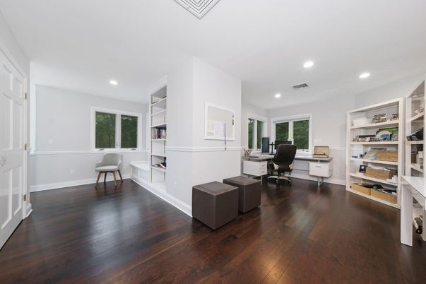 Home Office, Interior, Recessed Lighting, Wood Texture Flooring