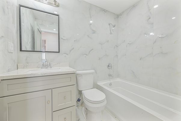 Bathroom, Interior, Marble, Marble Walls, Recessed Lighting