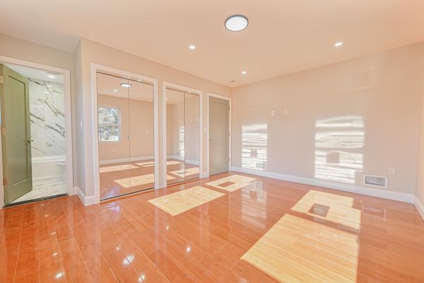 Empty room, Interior, Marble Walls, Recessed Lighting, Wood Texture Flooring