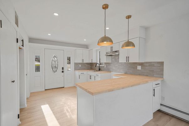 Interior, Kitchen, Pendant Lights, Recessed Lighting, Wood Texture Flooring