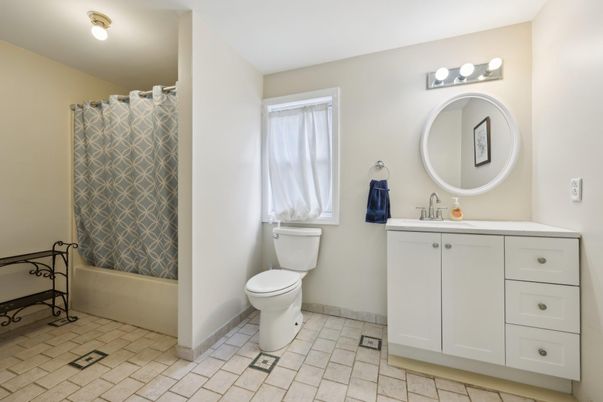 Bathroom, Interior