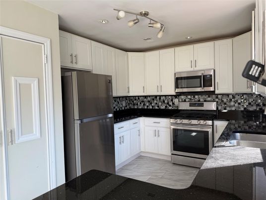 Interior, Kitchen, Stainless Steel Appliances