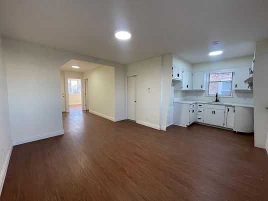 Interior, Kitchen, Recessed Lighting, Wood Texture Flooring