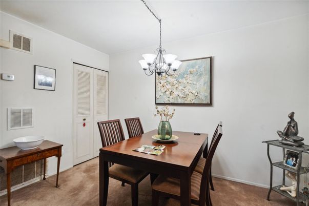 Chandelier, Dining room, Interior