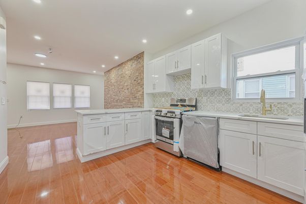 Interior, Kitchen, Recessed Lighting, Wood Texture Flooring