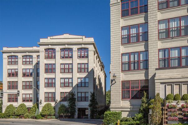 Exterior, Facade, Rowhouse