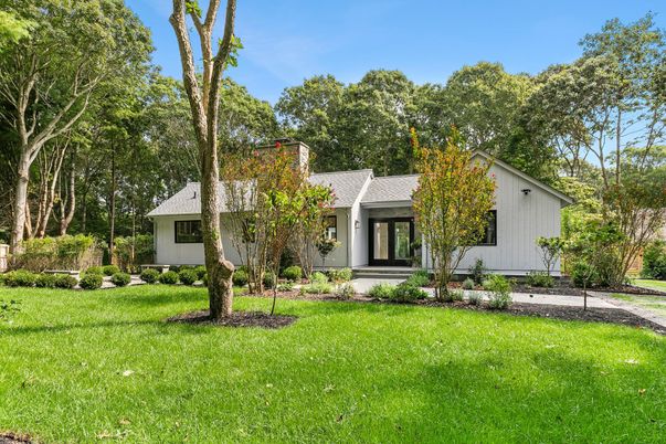 Backyard, Exterior, Facade, Farmhouse