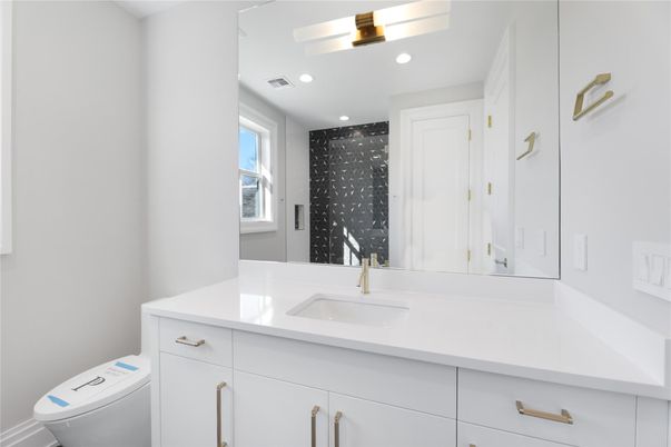 Bathroom, Interior, Recessed Lighting