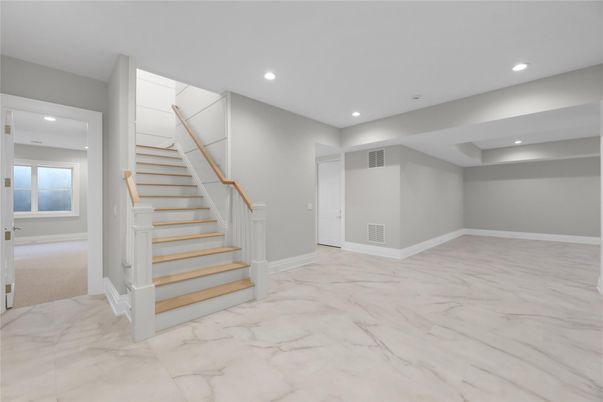 Empty room, Interior, Marble, Recessed Lighting