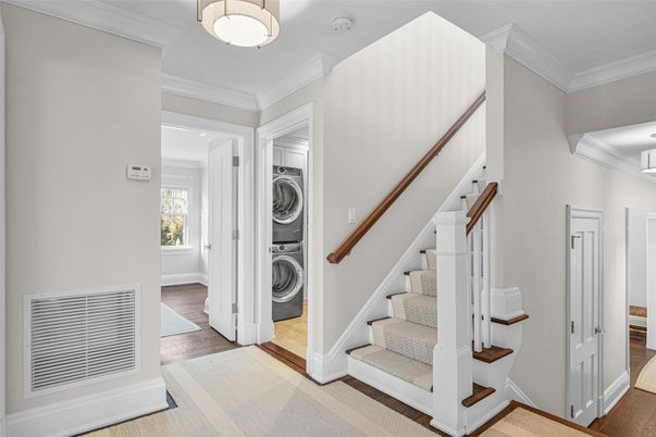 Interior, Utility Closets, Washer, Wood Texture Flooring