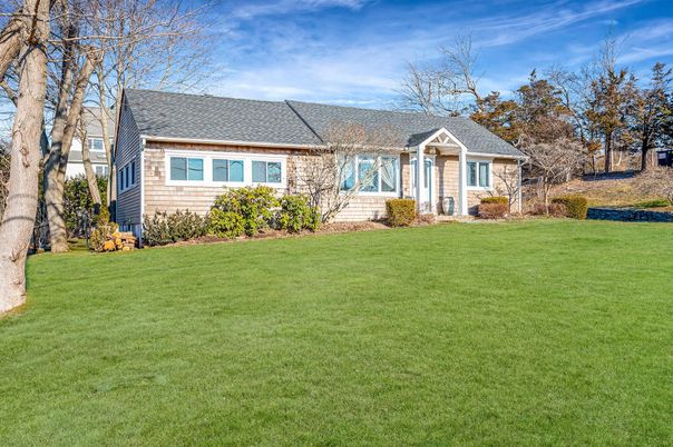Backyard, Exterior, Facade, Cape Cod