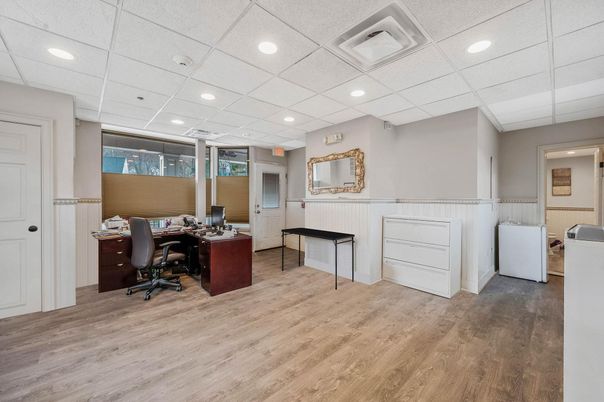 Home Office, Interior, Recessed Lighting, Wood Texture Flooring