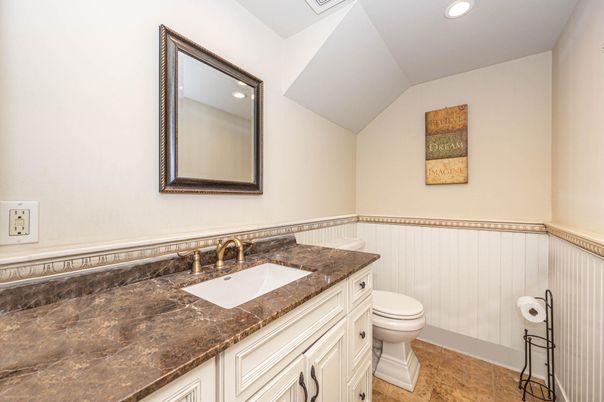 Bathroom, Interior, Recessed Lighting