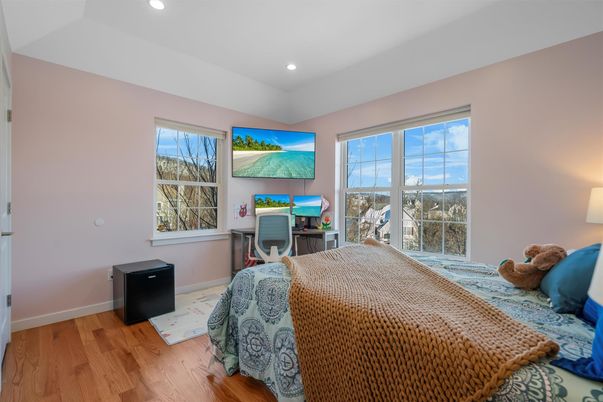 Bedroom, Home Office, Interior, Recessed Lighting, Wood Texture Flooring