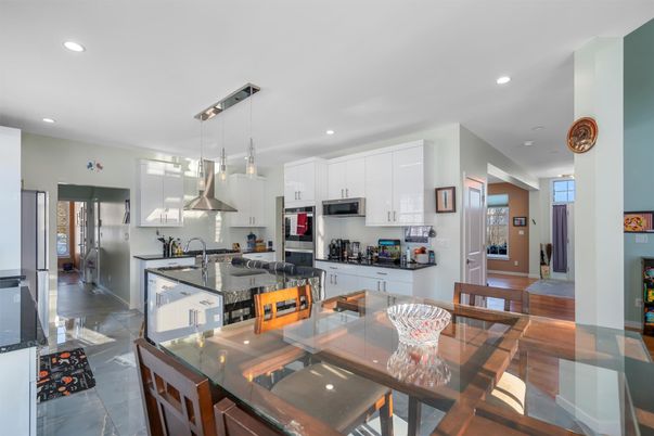Dining room, Interior, Kitchen, Pendant Lights, Recessed Lighting, Stainless Steel Appliances