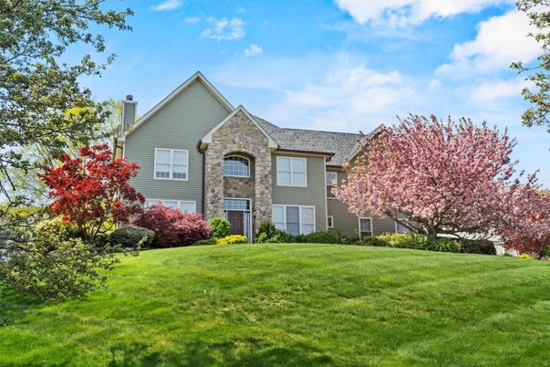 Backyard, Exterior, Facade, Brick Facade, Brick Traditional