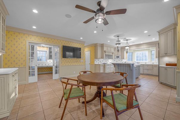 Dining room, Interior, Kitchen, Pendant Lights, Recessed Lighting