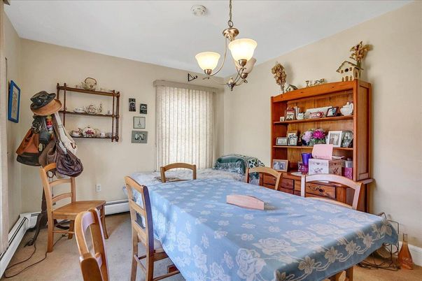 Chandelier, Dining room, Interior