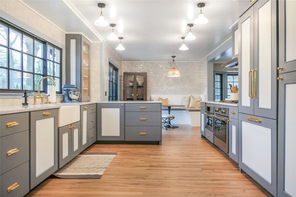 Dining room, Interior, Kitchen, Pendant Lights, Wood Texture Flooring
