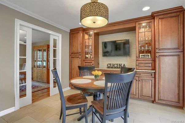 Dining room, Interior, Recessed Lighting, Wood Texture Flooring