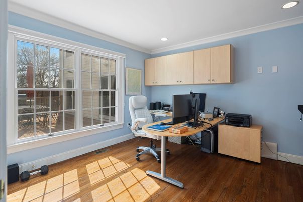 Home Office, Interior, Recessed Lighting, Wood Texture Flooring