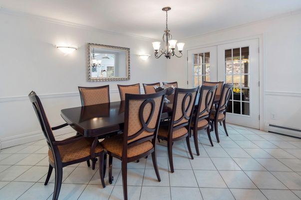 Chandelier, Dining room, Interior