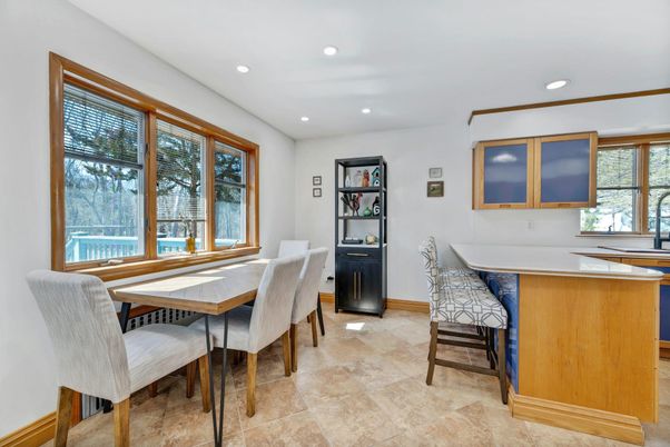 Dining room, Interior, Recessed Lighting