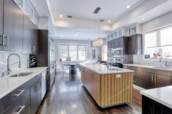 Dining room, Interior, Kitchen, Pendant Lights, Recessed Lighting, Stainless Steel Appliances, Wood Texture Flooring