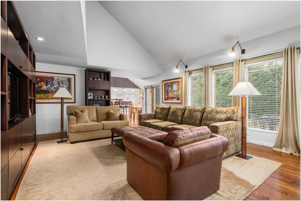 Interior, Living room, Recessed Lighting, Wood Texture Flooring